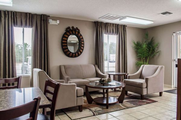 Hotel Red Roof Defuniak Springs (Forest Highlands)